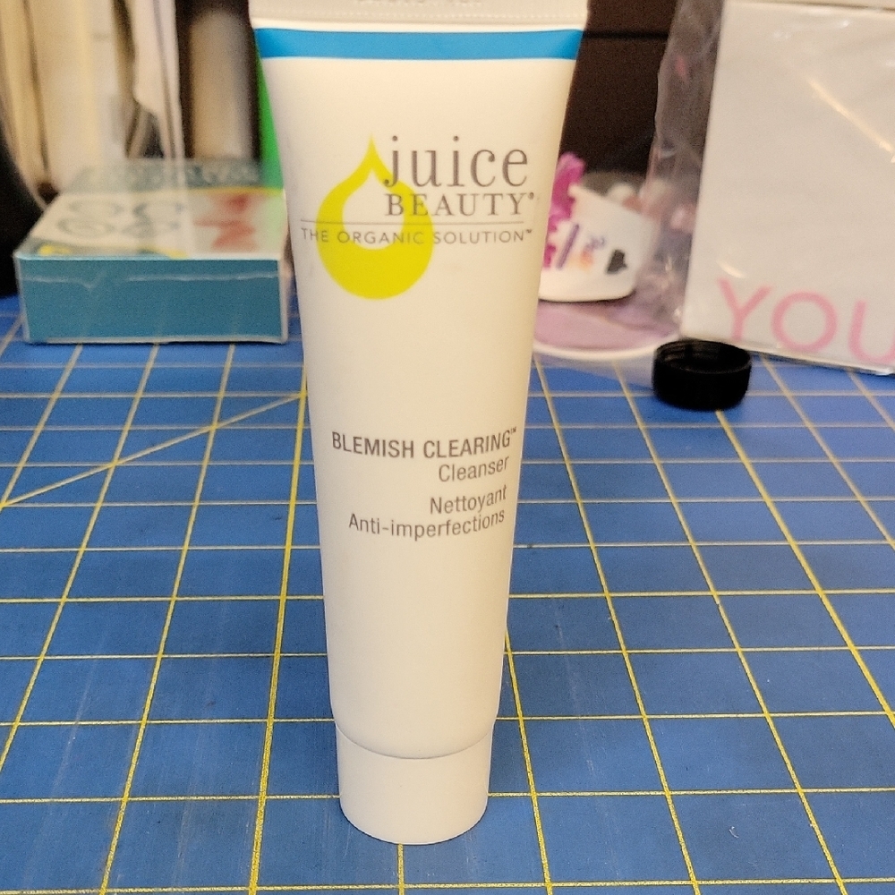Juice Beauty Blemish Clearing Cleanser 60ml New Sealed Tube